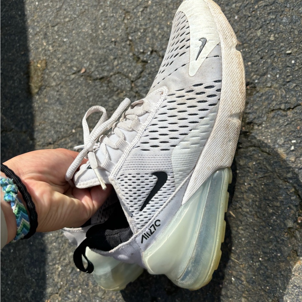 White Nike Airmax 270s